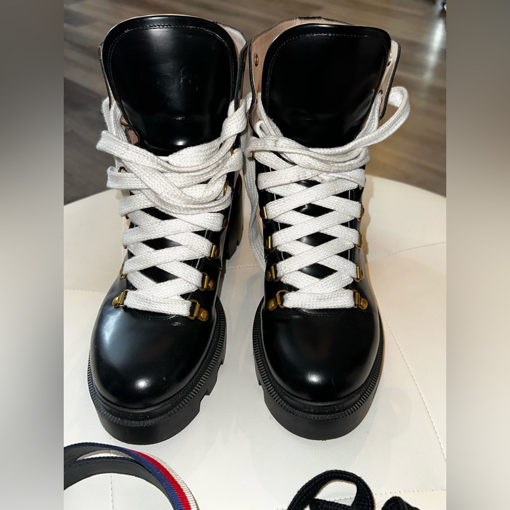 Authentic Black Gucci Combat boot size 40